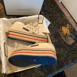 Gucci Cream Espadrille Platform Shoes, Sz (7/37)